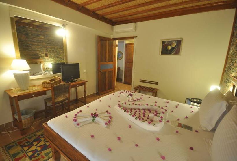سوییت با چشم‌انداز باغ, El Vino Hotel & Suites