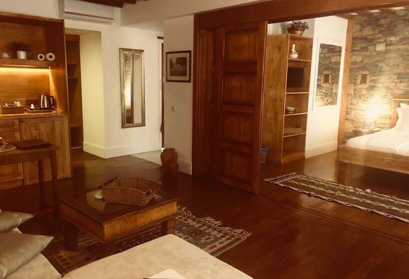 سوییت لوکس, El Vino Hotel & Suites