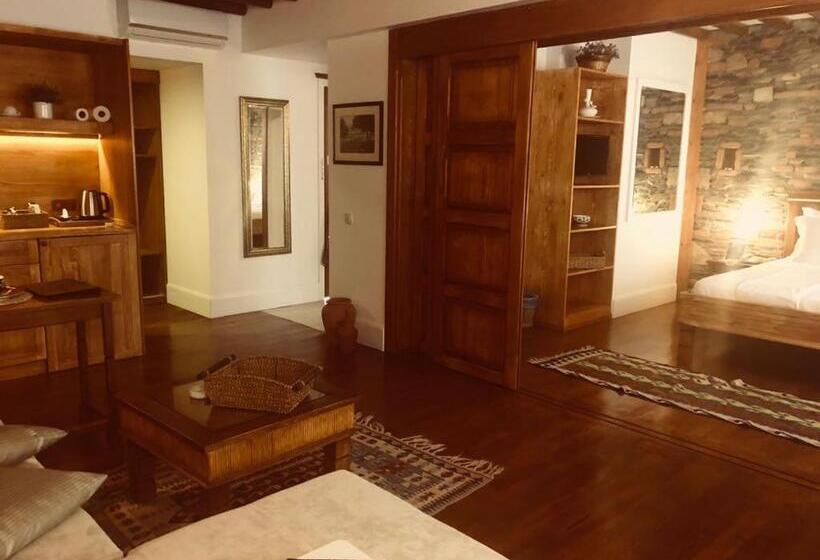 سوییت لوکس, El Vino Hotel & Suites