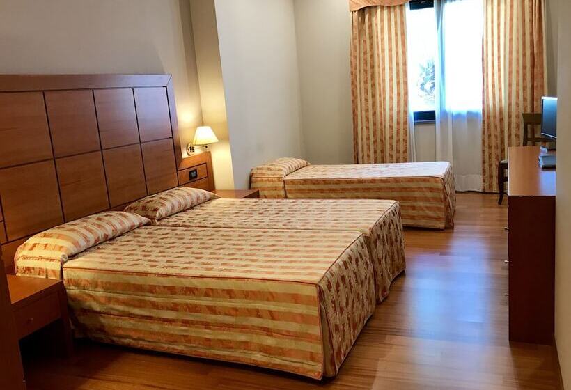 Standard Triple Room, Grillo