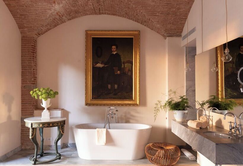 سوییت, Il Salviatino Firenze