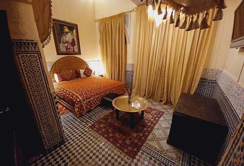 اتاق دوبلکس, Palais Al Firdaous