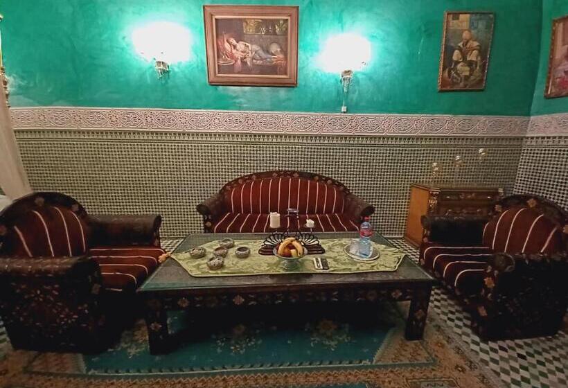 سوئیت رویال, Palais Al Firdaous