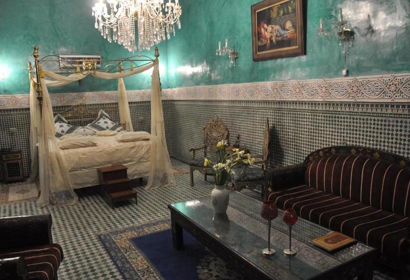 سوئیت رویال, Palais Al Firdaous