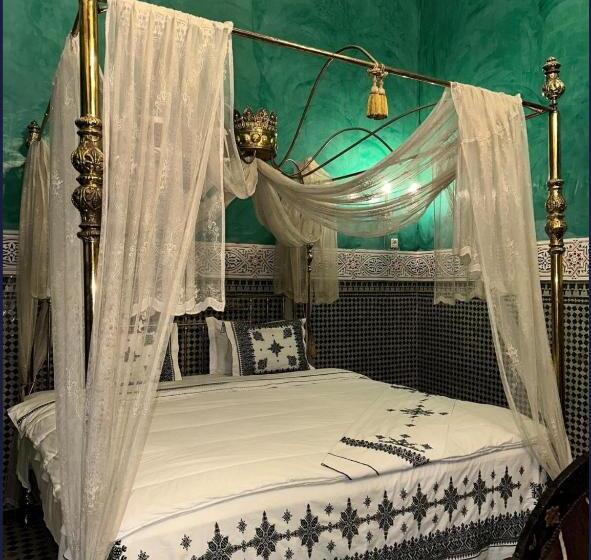 سوئیت رویال, Palais Al Firdaous