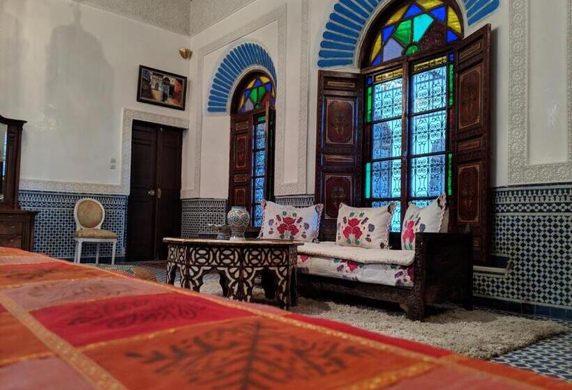 مجموعه ویستا شهر, Palais Al Firdaous