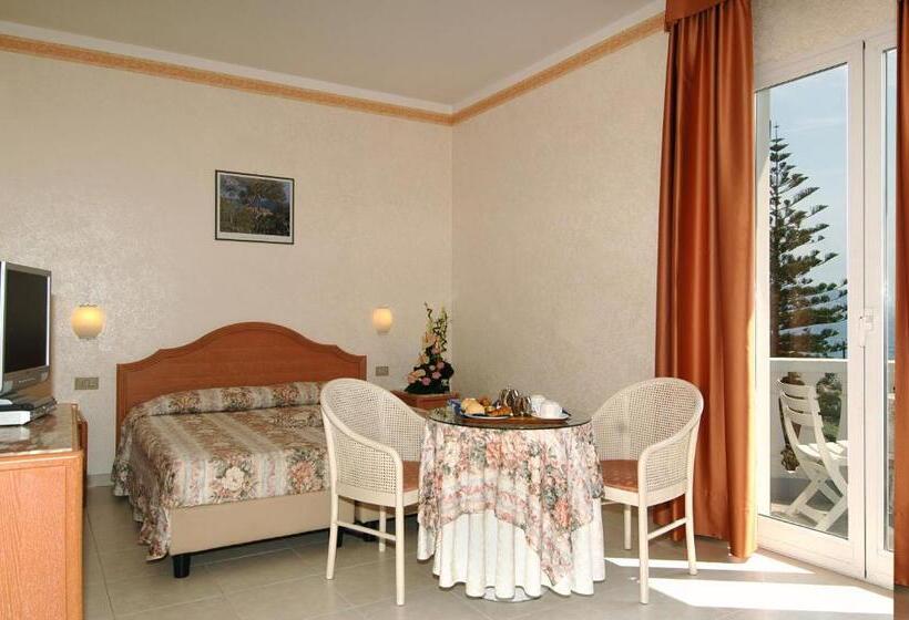 Standard Room with Balcony Side Sea View, Piccolo Lido