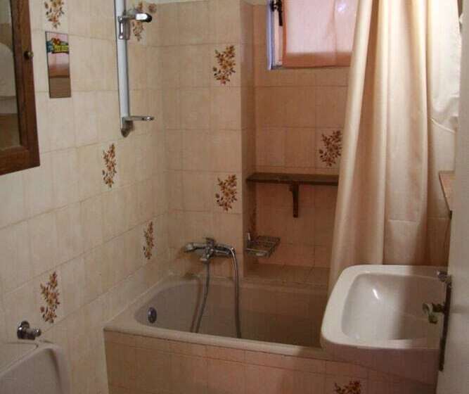 آپارتمان 2 خوابه, Sunrise Inn