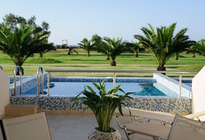 Junior Suite with Pool, Vantaris Palace