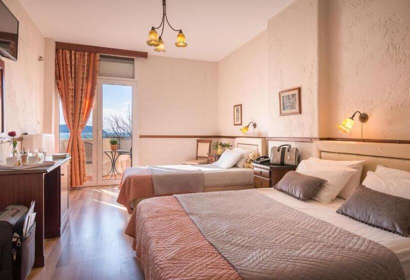 اتاق استاندارد سه نفره, Jolly Hotel