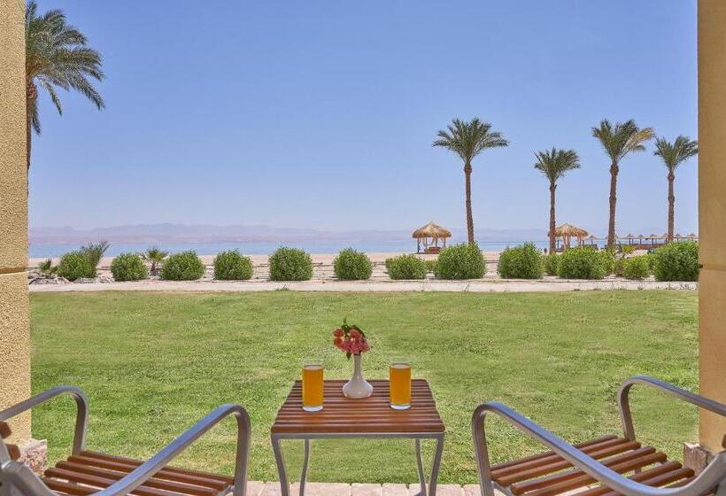 غرفة قياسية مطلّة علي البحر, The Bayview Taba Heights Resort