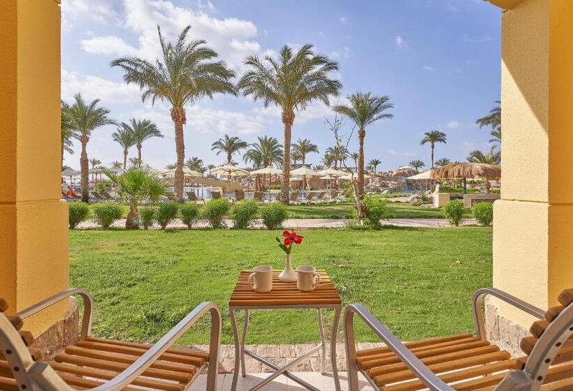 سوییت خانوادگی, The Bayview Taba Heights Resort