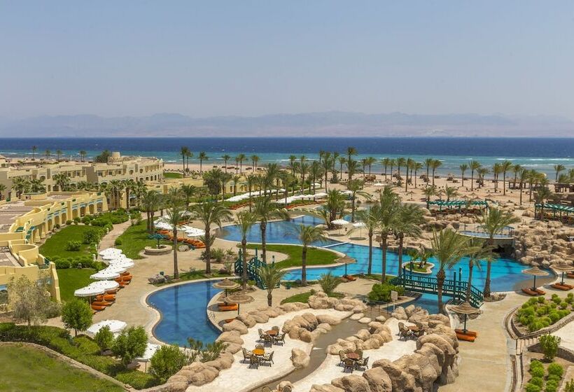 اتاق استاندارد با تخت بزرگ, The Bayview Taba Heights Resort