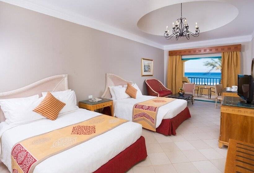 غرفة قياسية مطلّة علي البحر, The Bayview Taba Heights Resort