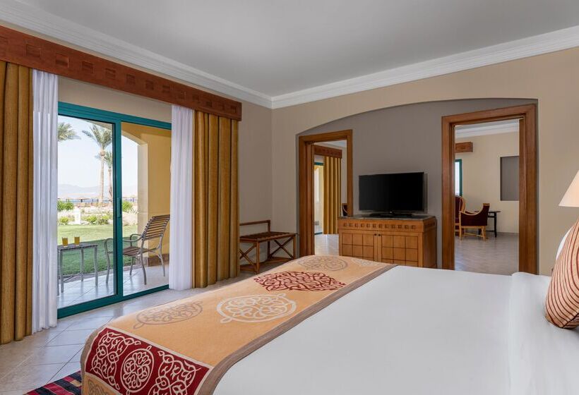 Suite Deluxe Vista Mare, The Bayview Taba Heights Resort