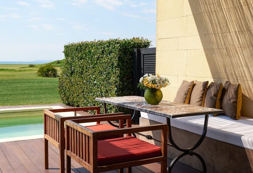 Люкс с Бассейном, Verdura Resort