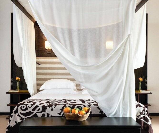 Люкс с Бассейном, Verdura Resort