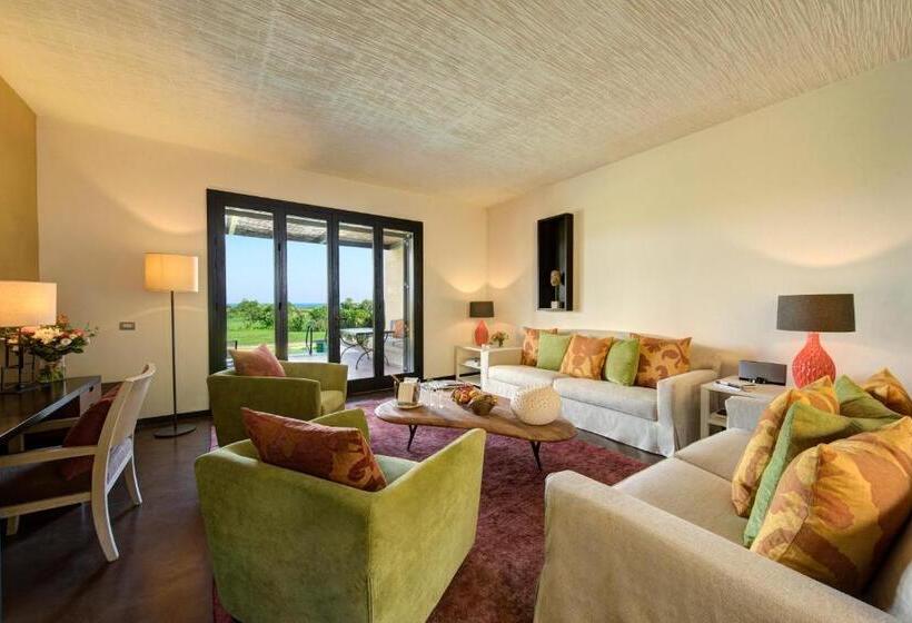 Люкс с Бассейном, Verdura Resort