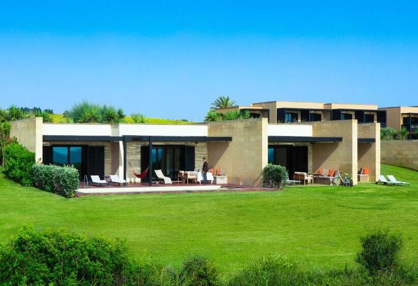 Полулюкс с Бассейном, Verdura Resort