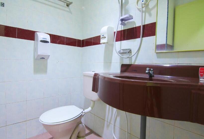 اتاق استاندارد, T P Hotel By Oyo Rooms
