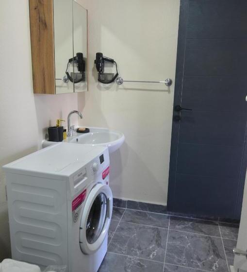 سوئیت با تخت بزرگ, Mykonut Boutique Suites