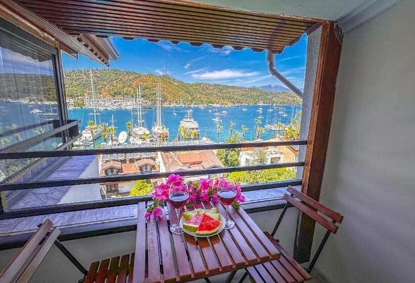 سوئیت با تخت بزرگ, Mykonut Boutique Suites