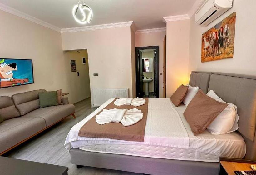 اتاق استاندارد سه نفره, Mykonut Boutique Suites