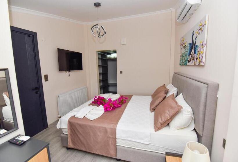 سوئیت با تخت بزرگ, Mykonut Boutique Suites