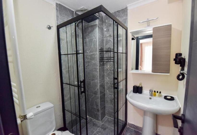 اتاق استاندارد سه نفره, Mykonut Boutique Suites