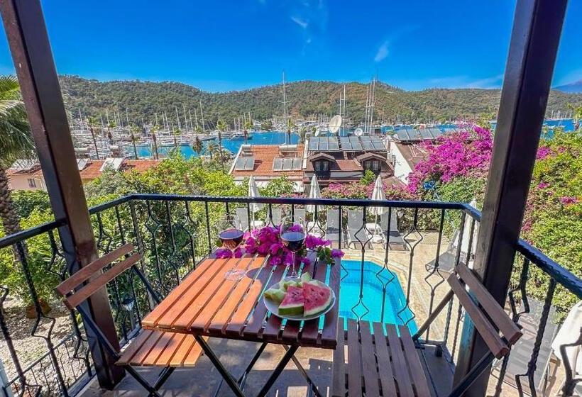 سوییت با چشم‌انداز دریا, Mykonut Boutique Suites