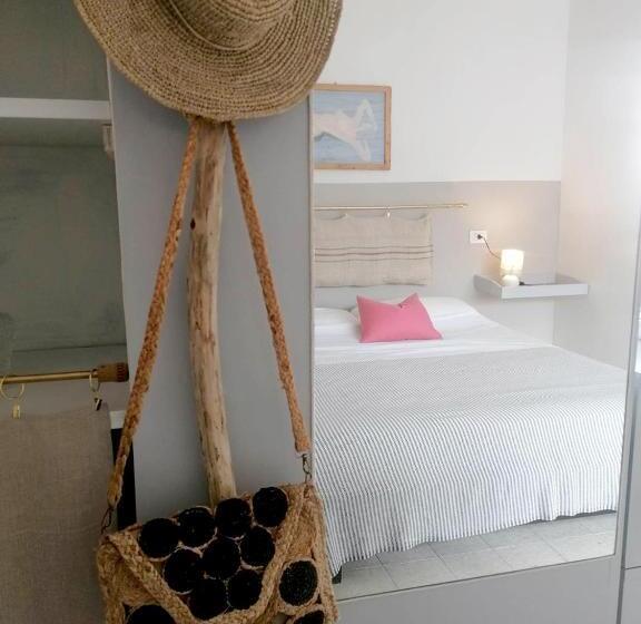 اتاق استاندارد, Fiore Bed And Breakfast