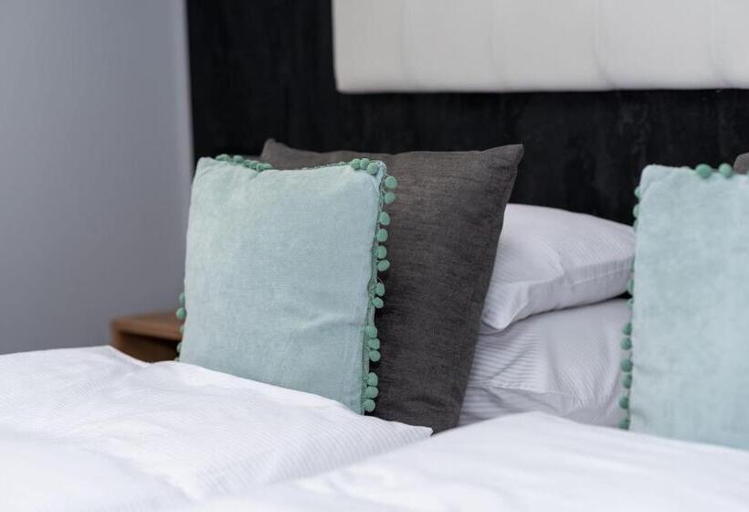 اتاق لوکس خانوادگی, Arany Apartman Miskolc