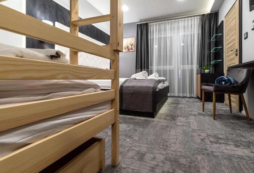 اتاق لوکس خانوادگی, Arany Apartman Miskolc