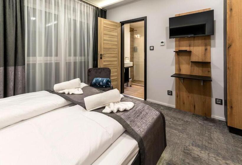 اتاق لوکس خانوادگی, Arany Apartman Miskolc