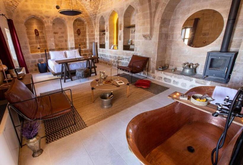 مجموعه ویستا شهر, Mirsoum