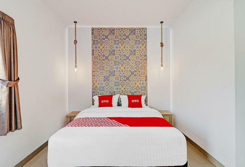 اتاق لوکس با تخت بزرگ, Oyo 90510 Sand S Residence