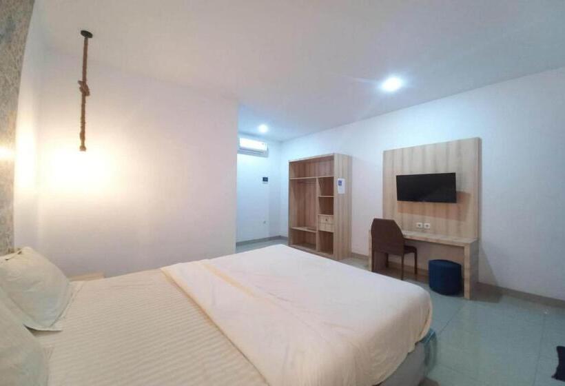 اتاق لوکس با تخت بزرگ, Oyo 90510 Sand S Residence