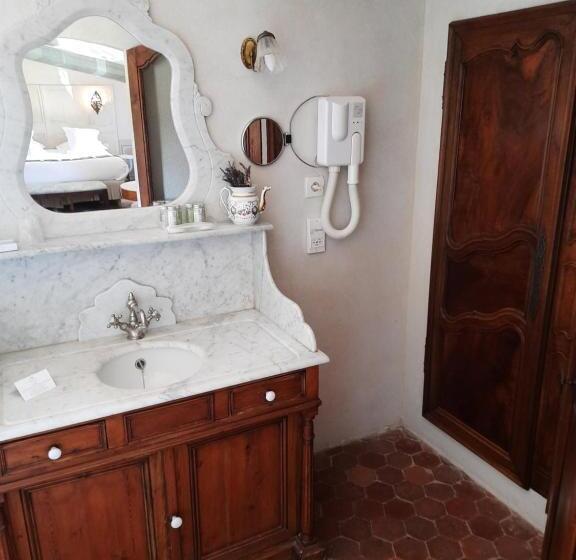 اتاق لوکس, La Bastide Des Saveurs