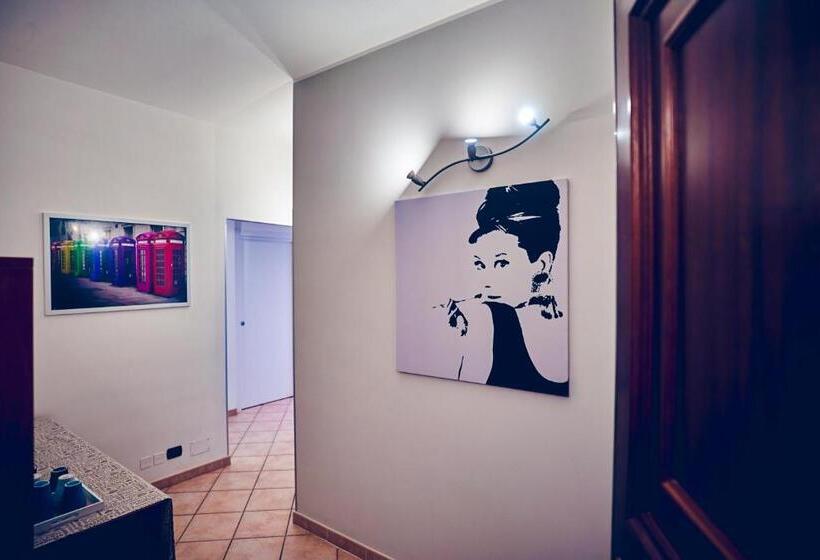 اتاق استاندارد سه نفره, Travelershome 7metri Guesthouse