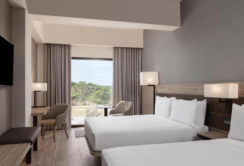 اتاق لوکس با چشم‌انداز استخر, Ac Hotel By Marriott Punta Cana