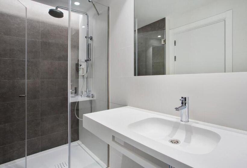 اتاق استاندارد, B&b Hotel Porto Expo Aeroporto