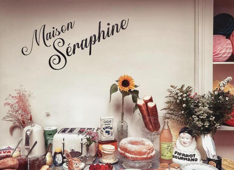 اتاق استاندارد با تخت بزرگ, Maison Séraphine   Guest House   Bed And Breakfast