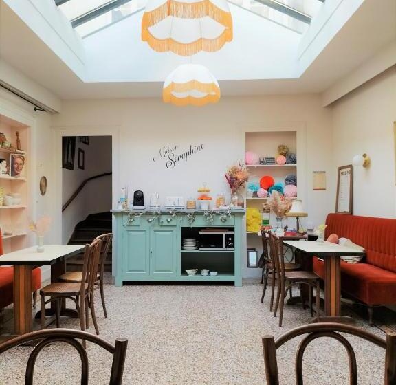 اتاق استاندارد با تخت بزرگ, Maison Séraphine   Guest House   Bed And Breakfast