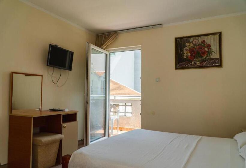اتاق لوکس, Guest House Buskovic