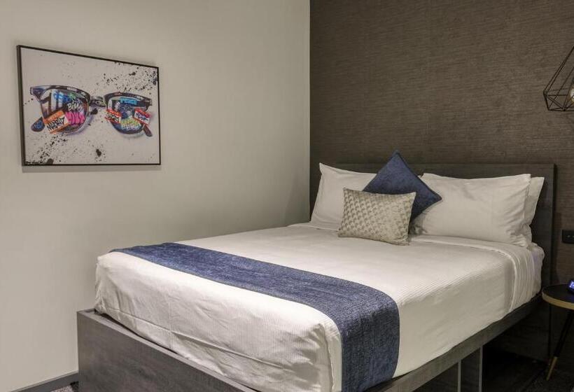 اتاق استاندارد با تخت دو نفره بزرگ, Microtel By Wyndham Wellington