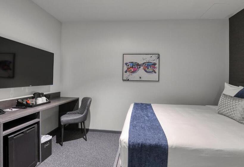 اتاق استاندارد با تخت دو نفره بزرگ, Microtel By Wyndham Wellington