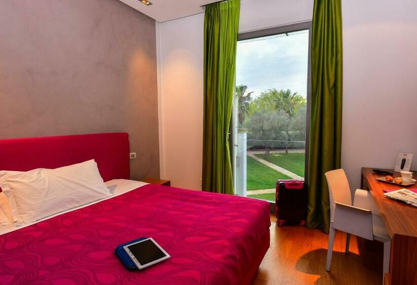 اتاق استاندارد, Arthotel & Park Lecce