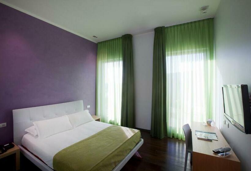 اتاق استاندارد, Arthotel & Park Lecce