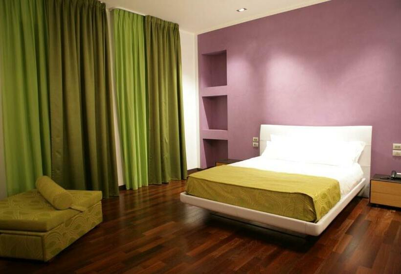 اتاق استاندارد سه نفره, Arthotel & Park Lecce