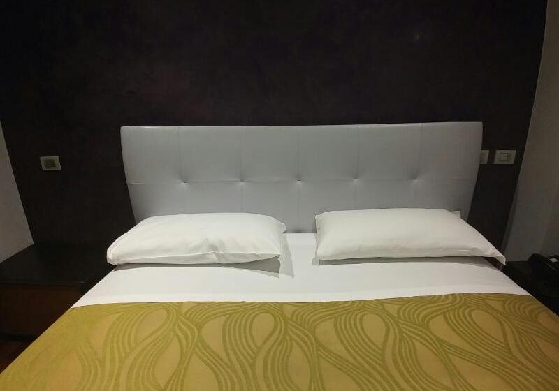 اتاق استاندارد, Arthotel & Park Lecce